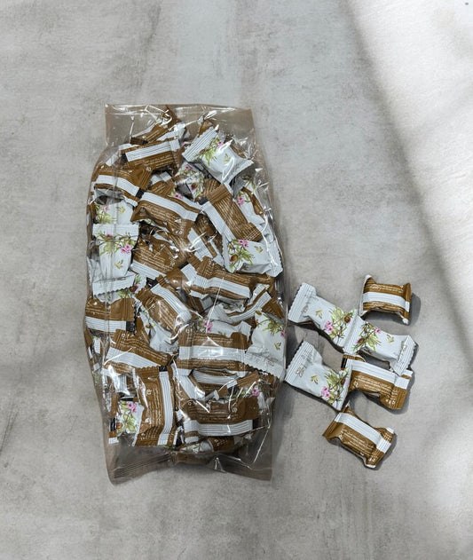 Almond Bar Maghzana Sweet Chocolate - شوكولاتة اللوز ماغزانا الحلوة